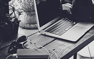 aoa体育体育入口-桑普多利亚胜卡利亚里，墨西哥射手拉奥尔进球成为胜利关键