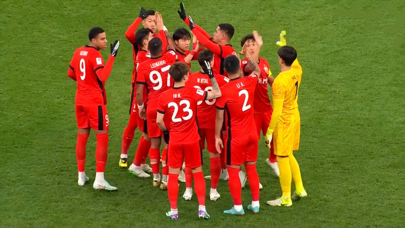 亚冠赛事中出现多次进球瞬间,场面火爆 亚冠赛事中出现多次进球瞬间,场面火爆