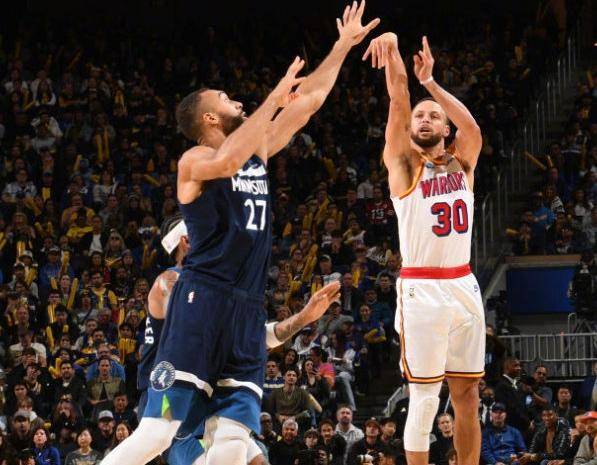 勇士不敌老鹰,库里全场独得35得分助球队遗憾落败的简单介绍 勇士不敌老鹰,库里全场独得35得分助球队遗憾落败的简单介绍