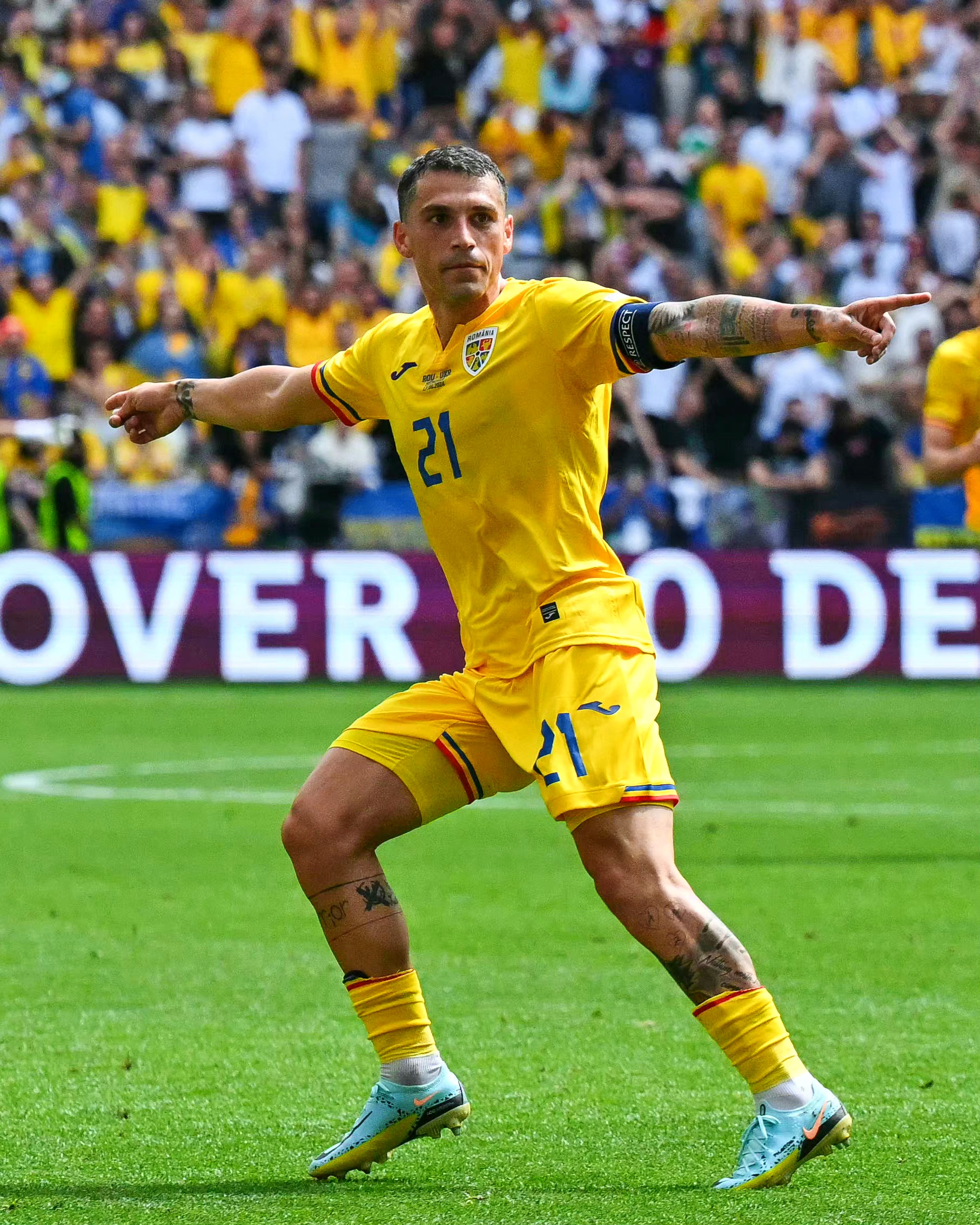 aoa体育体育亚洲官网-乌克兰队放弃欧洲联赛比赛，球迷大失所望