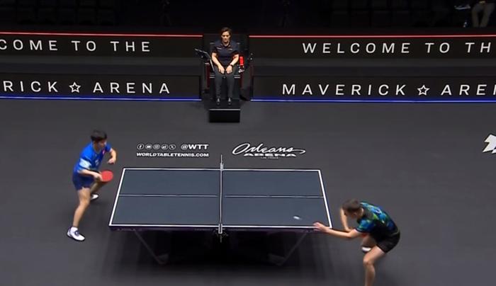 枫叶队进攻配合默契，轻松取胜对手的简单介绍