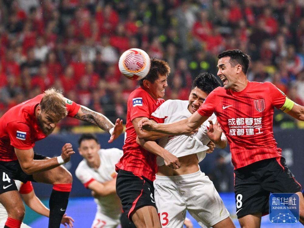 aoa体育体育链接-大连一方主场大胜，击溃对手保持不败