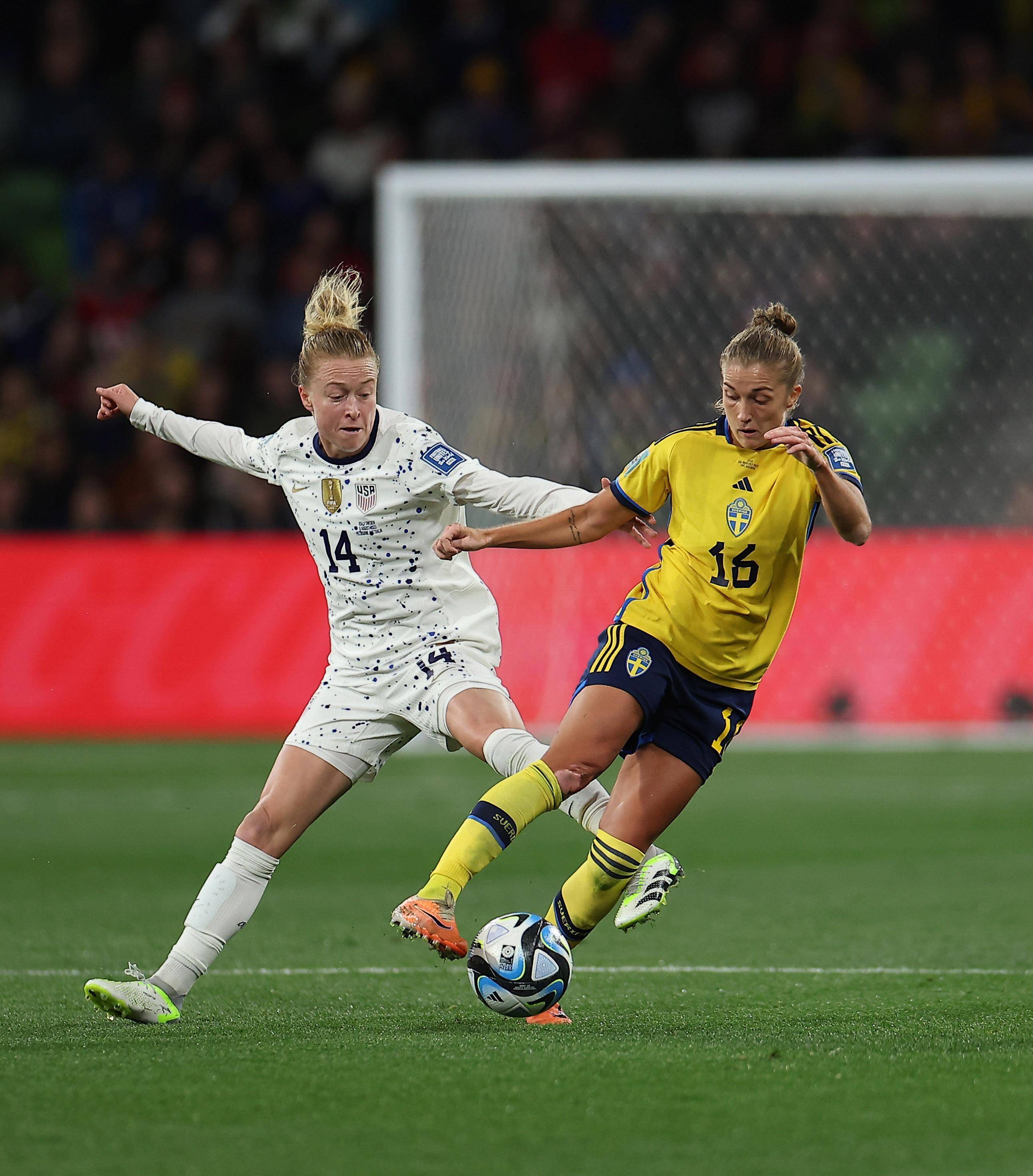 美洲足球对抗赛:女队选手争取晋级的简单介绍 美洲足球对抗赛:女队选手争取晋级的简单介绍