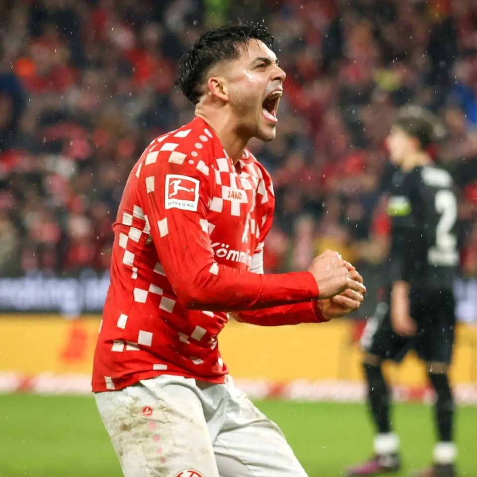 aoa体育体育网页版登录入口-美因茨主教练赢得掌声，球队取胜