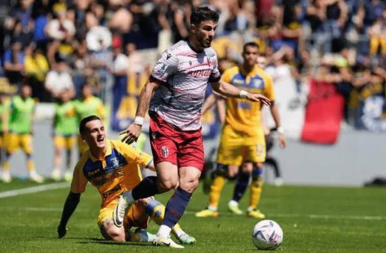 aoa体育体育app-南特前锋突破射门，奉献绝杀一幕