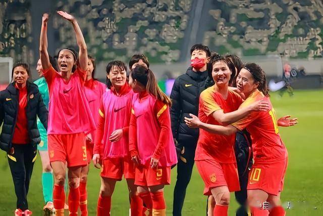 aoa体育体育官网入口-包含中国女足队员实力强劲，轻松获得比赛胜利的词条