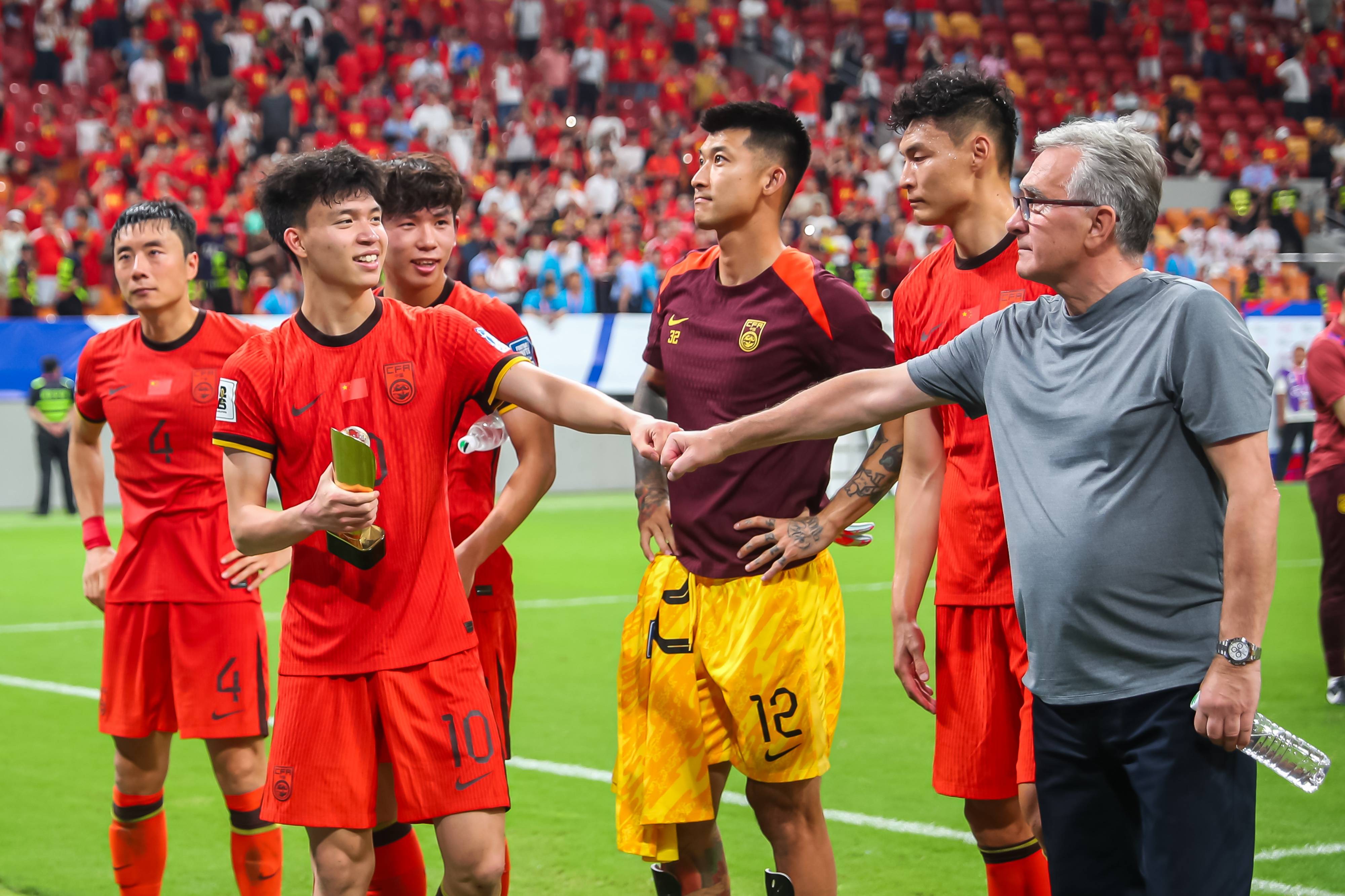 aoa体育体育平台-亚洲杯足球比赛结束后精彩回顾