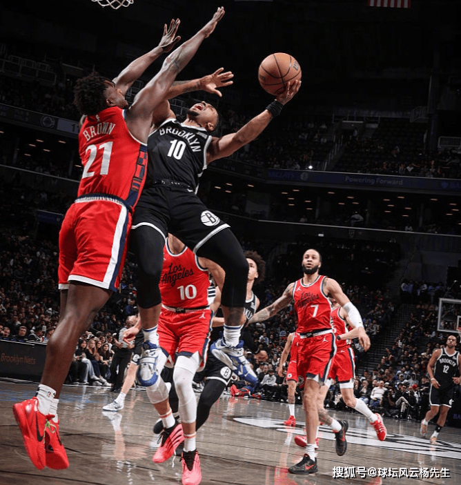 关于快船逆转篮网,豪取三连胜的信息 关于快船逆转篮网,豪取三连胜的信息