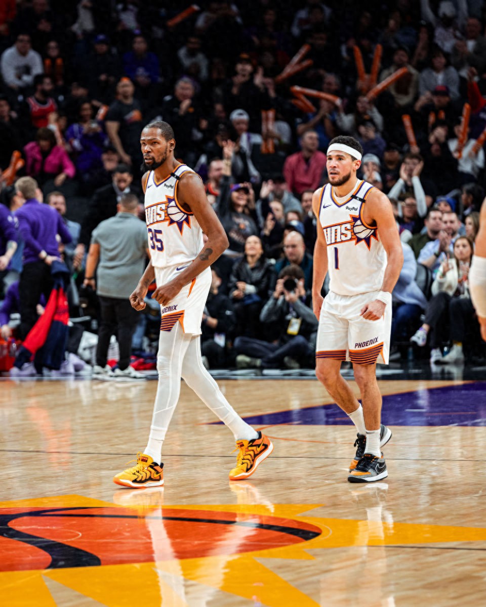 快船主场击败公牛,取得两连胜 快船主场击败公牛,取得两连胜