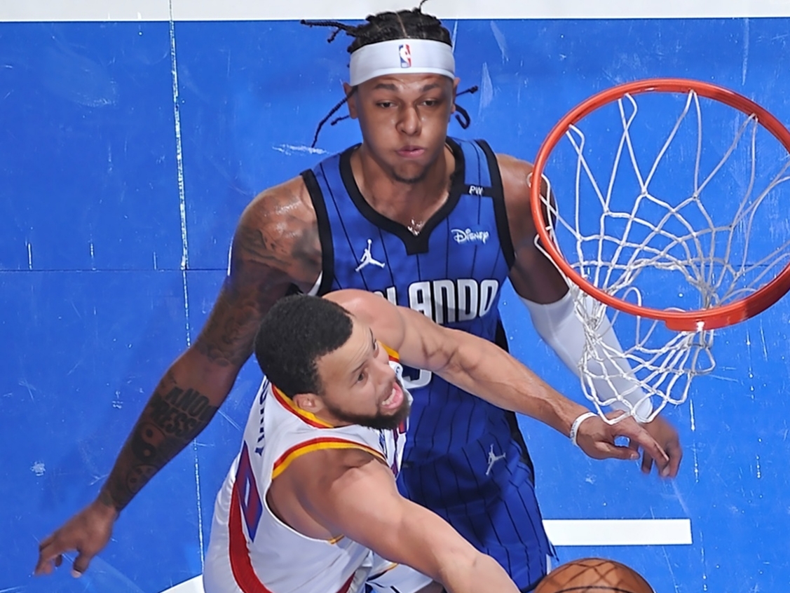 aoa体育体育官网-勇士全队出击，轻取魔术