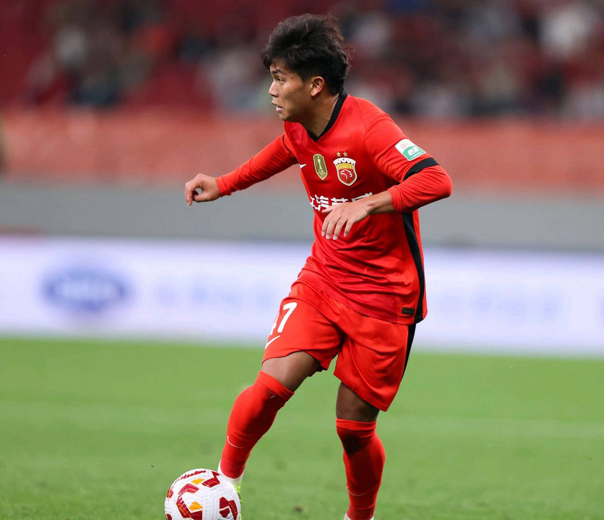 包含球队精神面貌焕然一新，实现球员华丽蜕变的词条